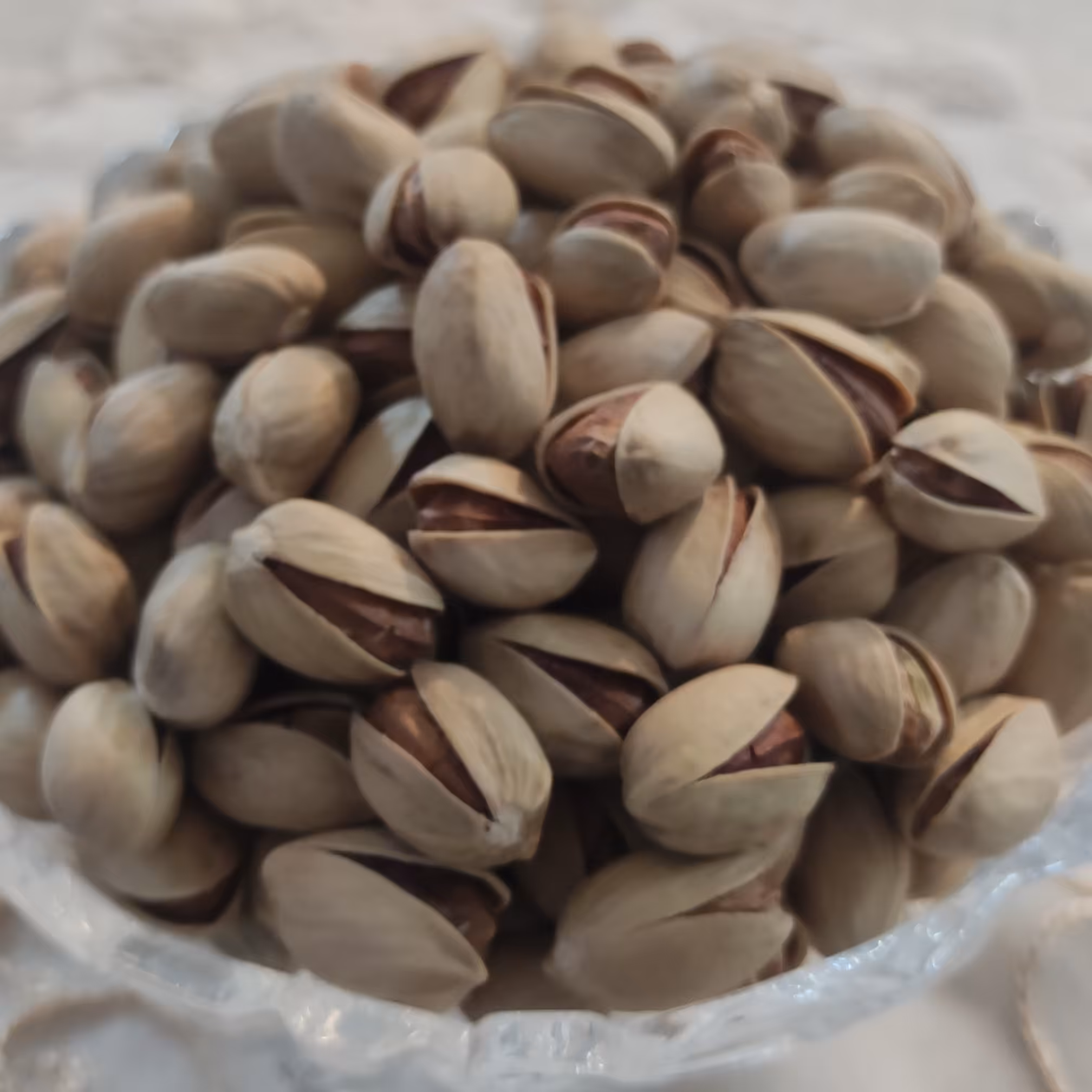 پسته فندقی اعلا، خام و تازه  (500گرم)