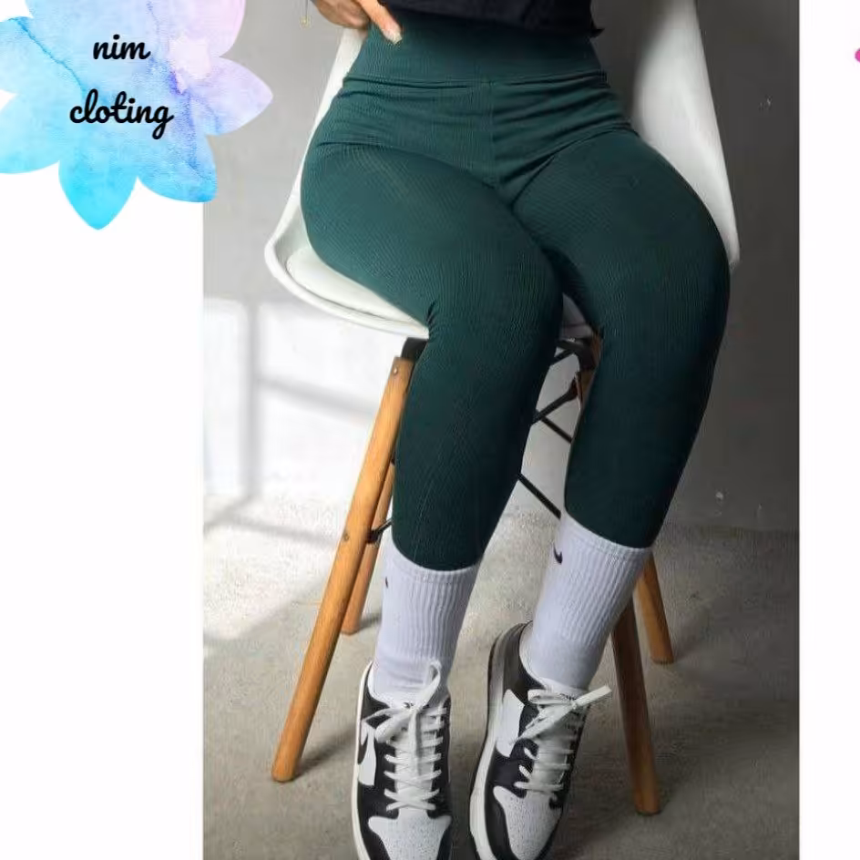 شلوار قد 95 کمرگن کش 12سانتی

جنس لگ کبریتی 

رنگبندی 

فری سایزتا46


