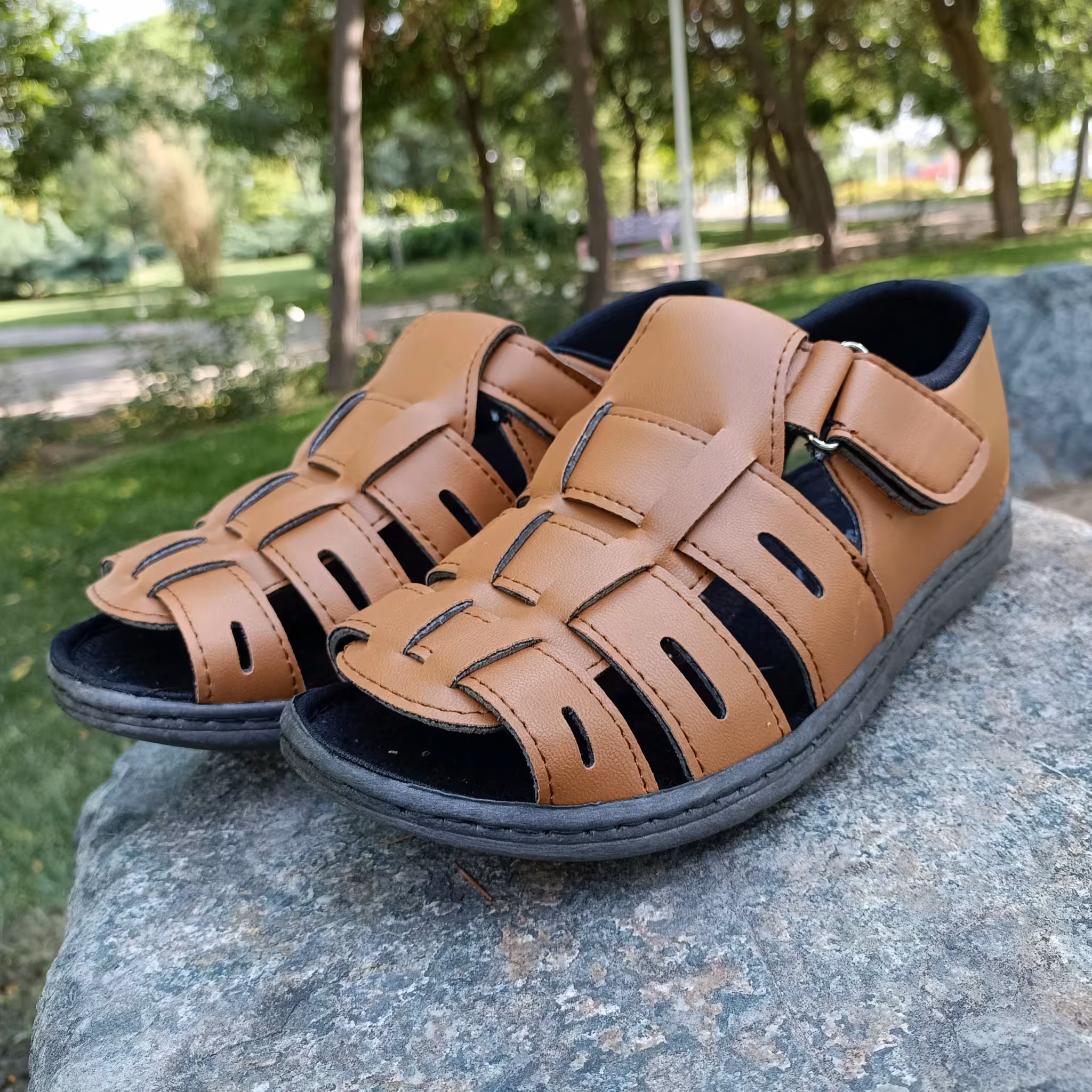 صندل مردانه مدل آرتین کد Taj رنگ کرم