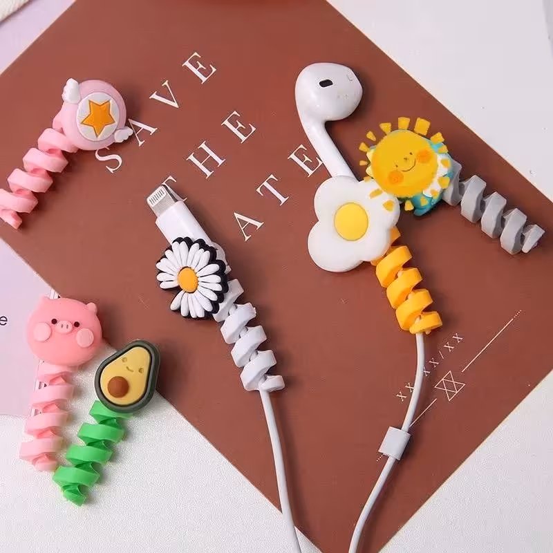 محافظ کابل شارژر