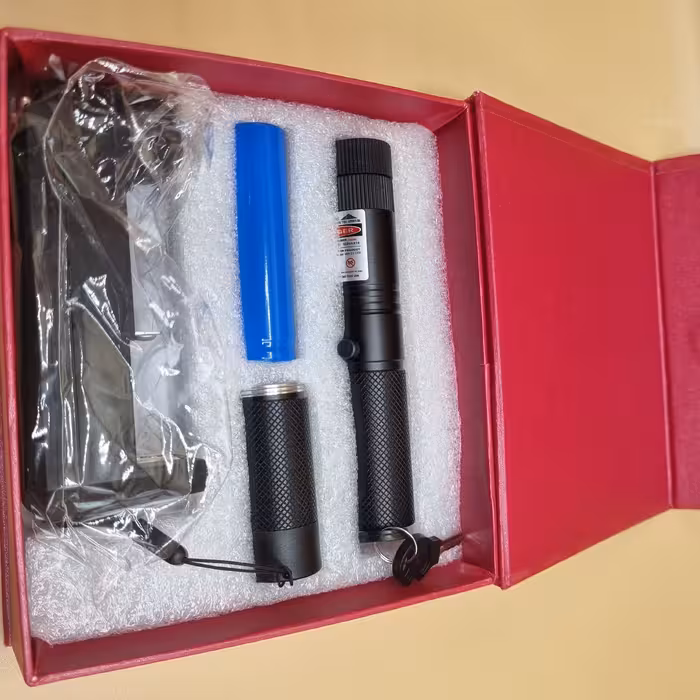 لیزر پوینتر جعبه دار  برد 3 کیلومتر 