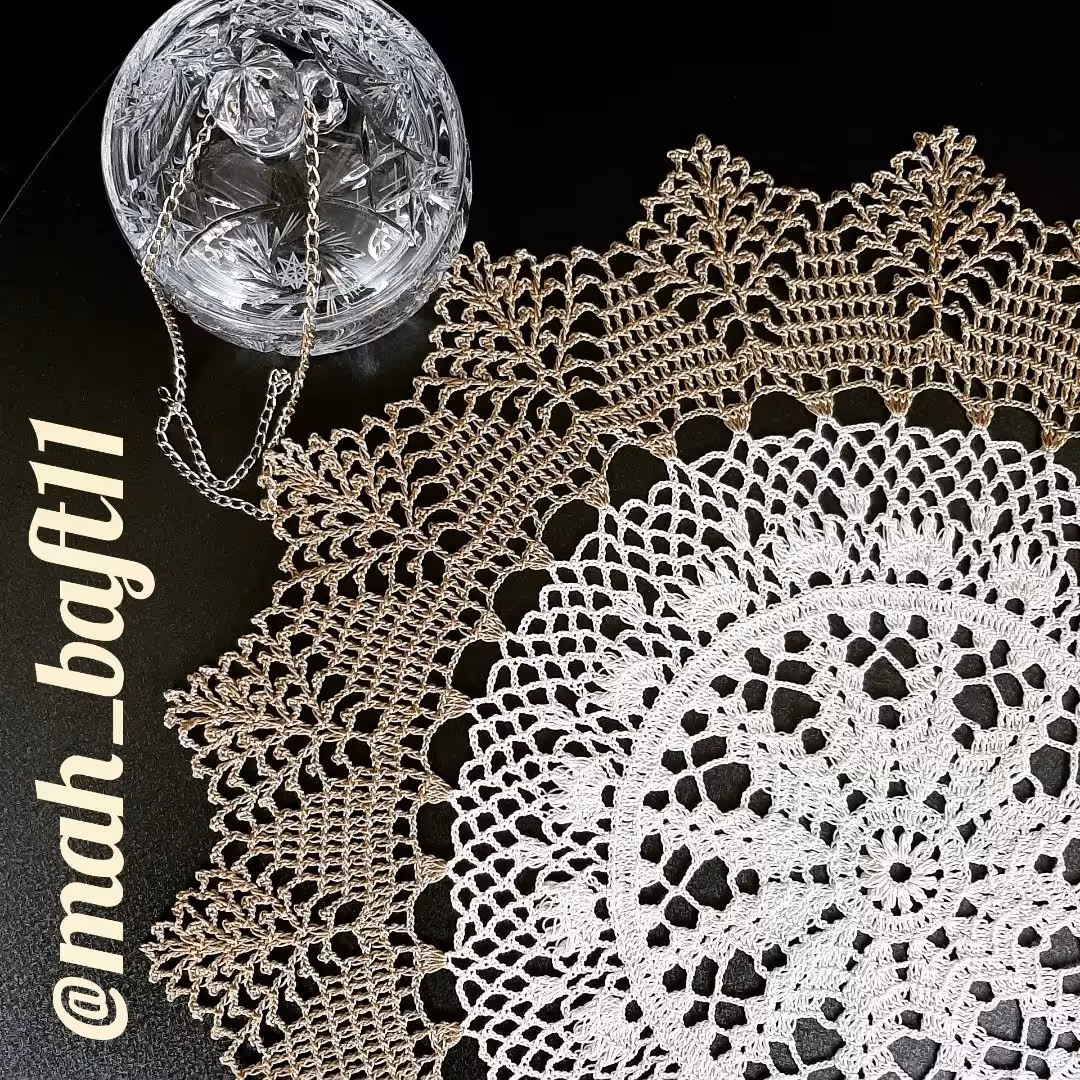 رومیزی گرد دورنگ اندازه قطر 52 سانت جنس ابریشم 