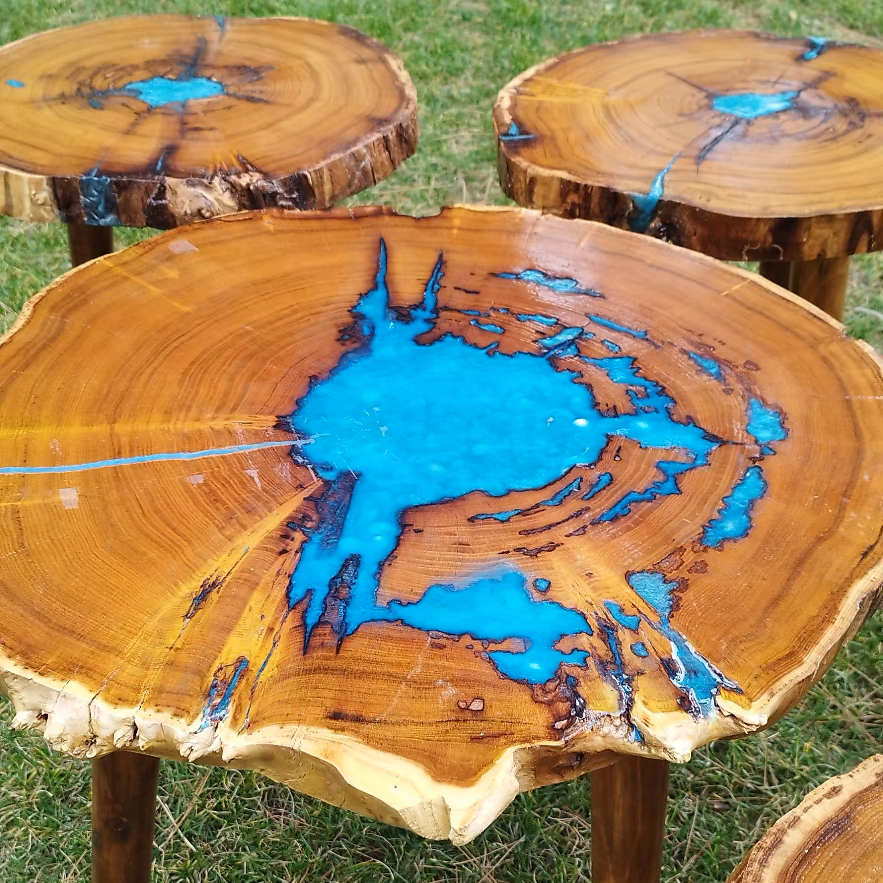 میز عسلی رزینی