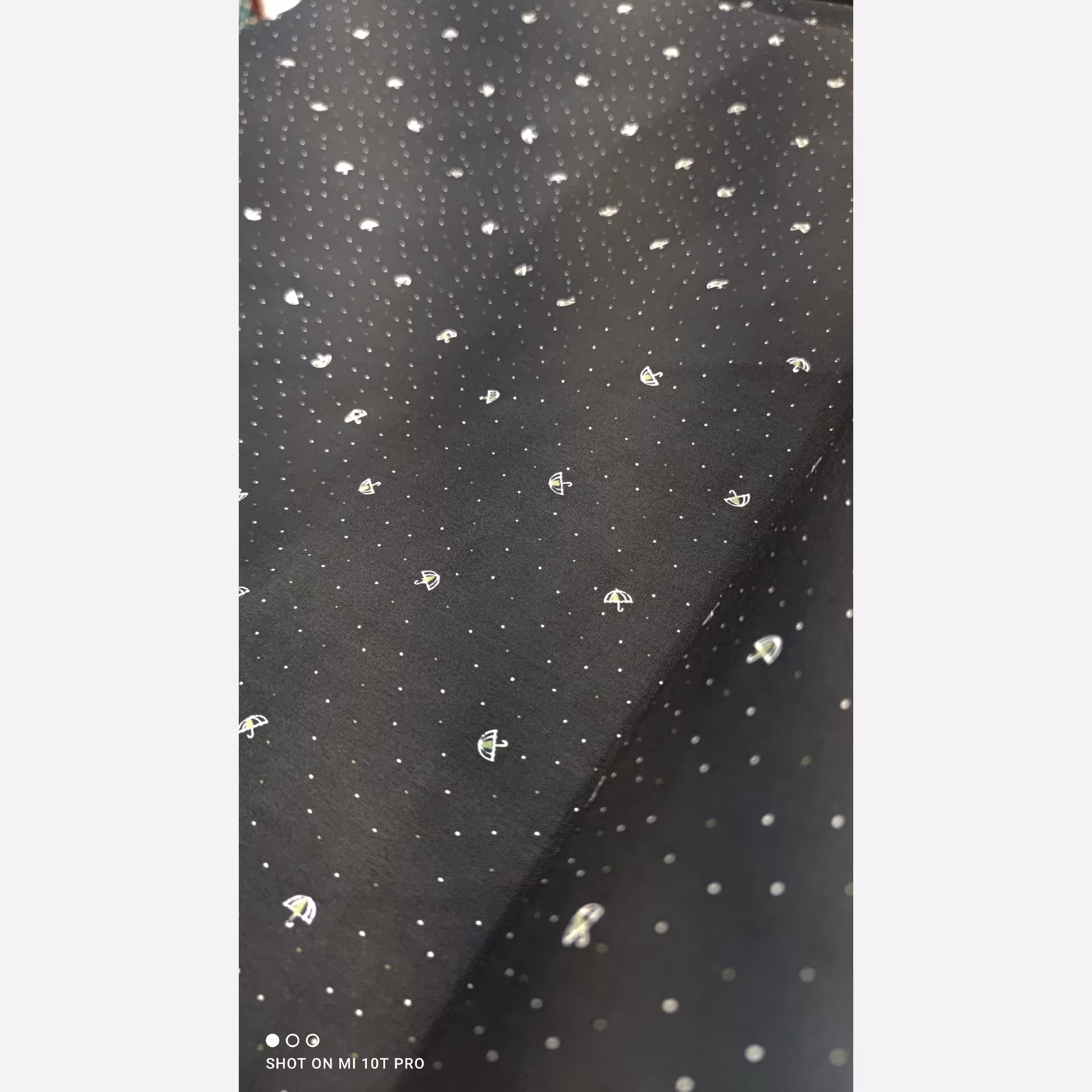 پارچه نخی چتر