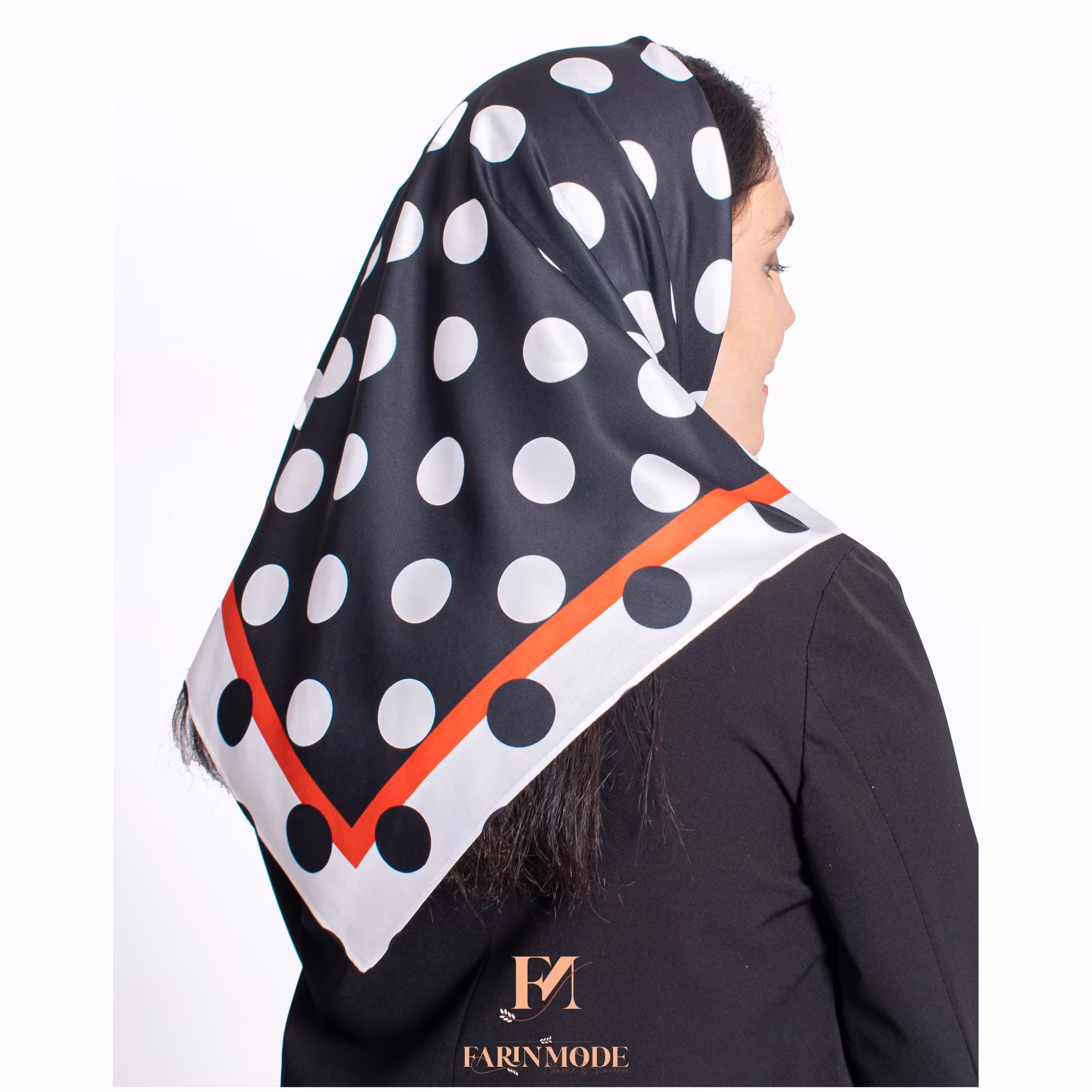 روسری ابریشم توییل سایز کوچک ابعاد 70در70 سانتیمتر 9008