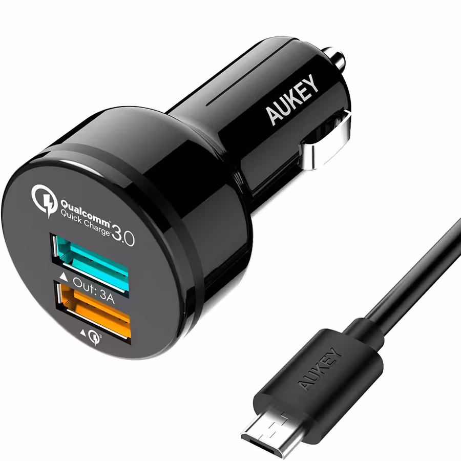 شارژر فندکی آکی مدل سی سی تی 7