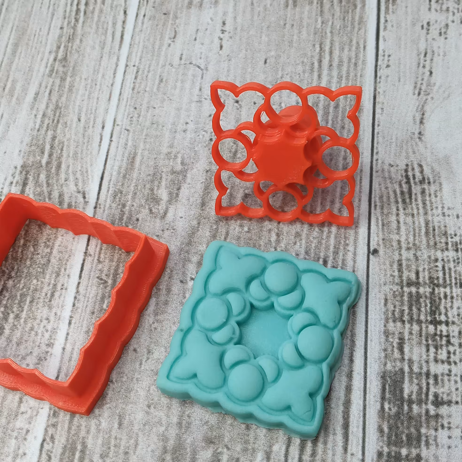 مهر و کاتر شیرینی ، مربع، 6 سانت، مناسب بزای شیرینی مربایی   کلمپه