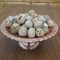 گردو کردستان  پرمغز پرچرب باکیفیت(050 1 کیلو) مستقیم از کشاورز  تضمینی ارسال رایگان