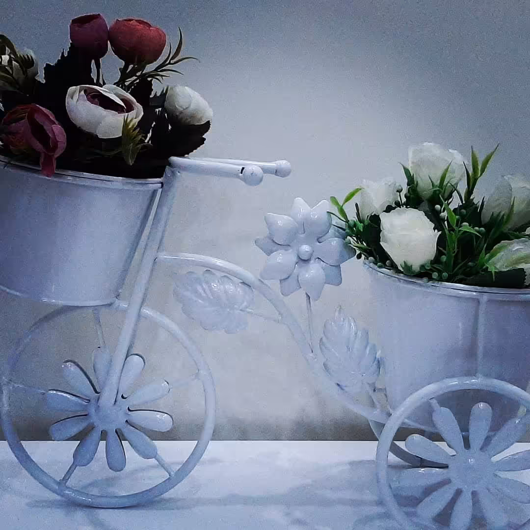 گلدان طرح 3چرخه فانتزی  اتمام موجودی.جنس فلزی.وارداتی
