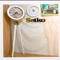 ساعت ایستاده سه پایه