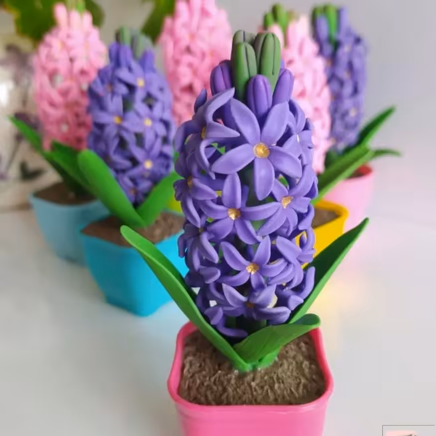گلدان، گل سنبل     مناسب برای هفت سین و دکور   قابلیت انتخاب رنگ گل به سلیقه مشتری