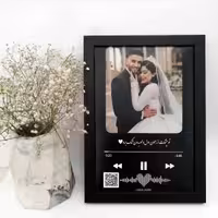 قاب موزیکال، بهترین هدیه برای کسانی که دوستش داریم. میتونه آهنگی باشه که یاد هم میفتیم
