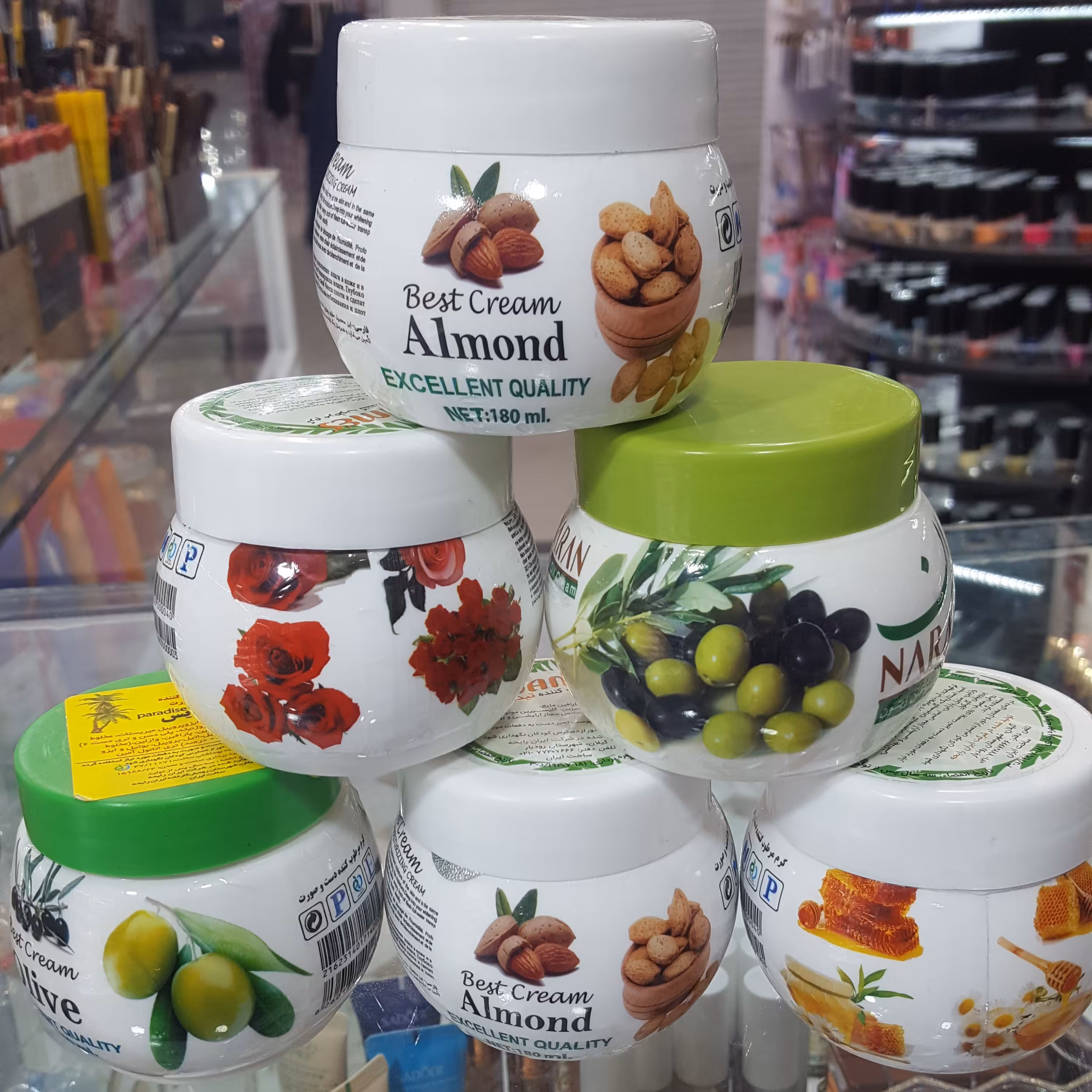 کرم مرطوب کننده دست و صورت