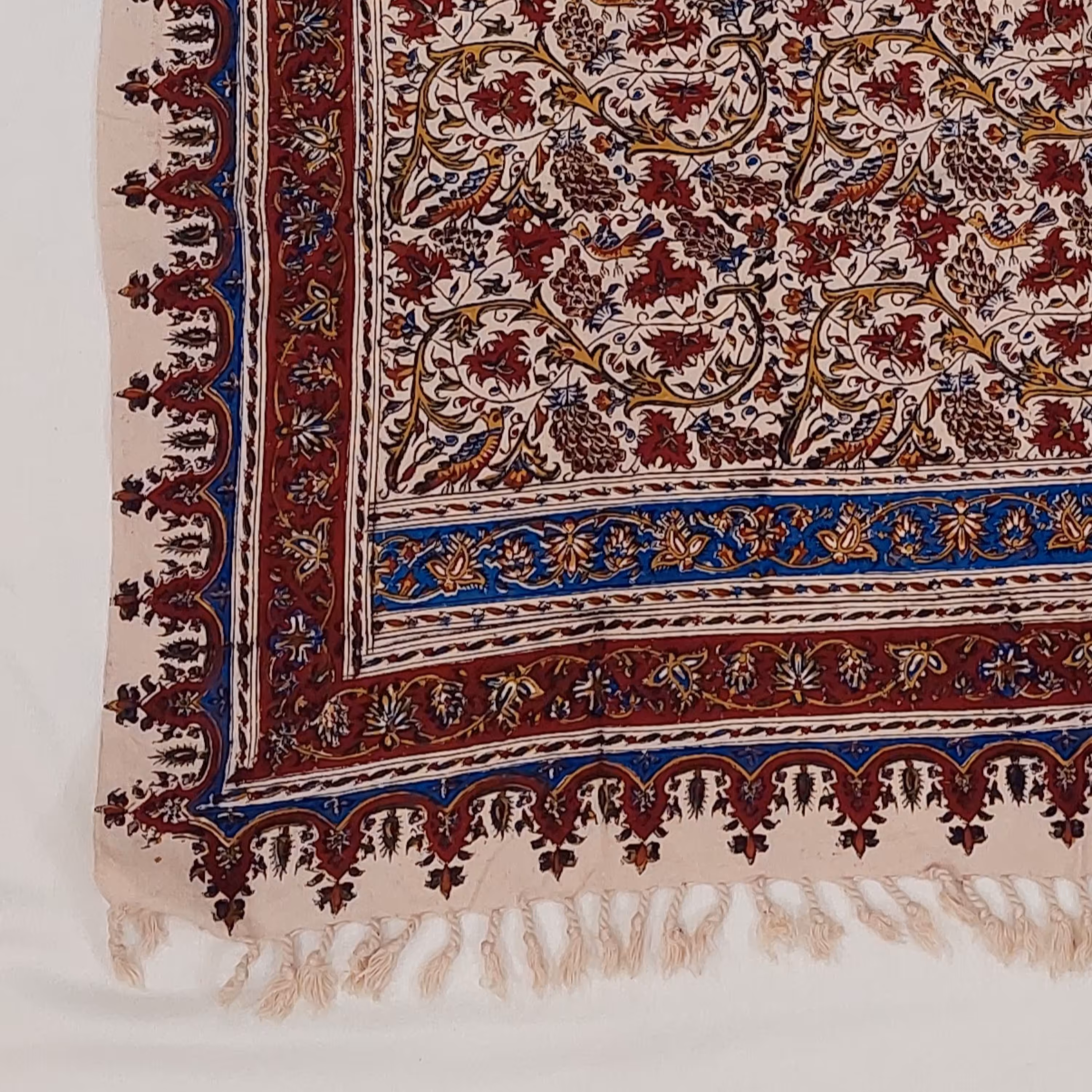 رومیزی 100 در 150  طرح انگوری قلمکار اصفهان