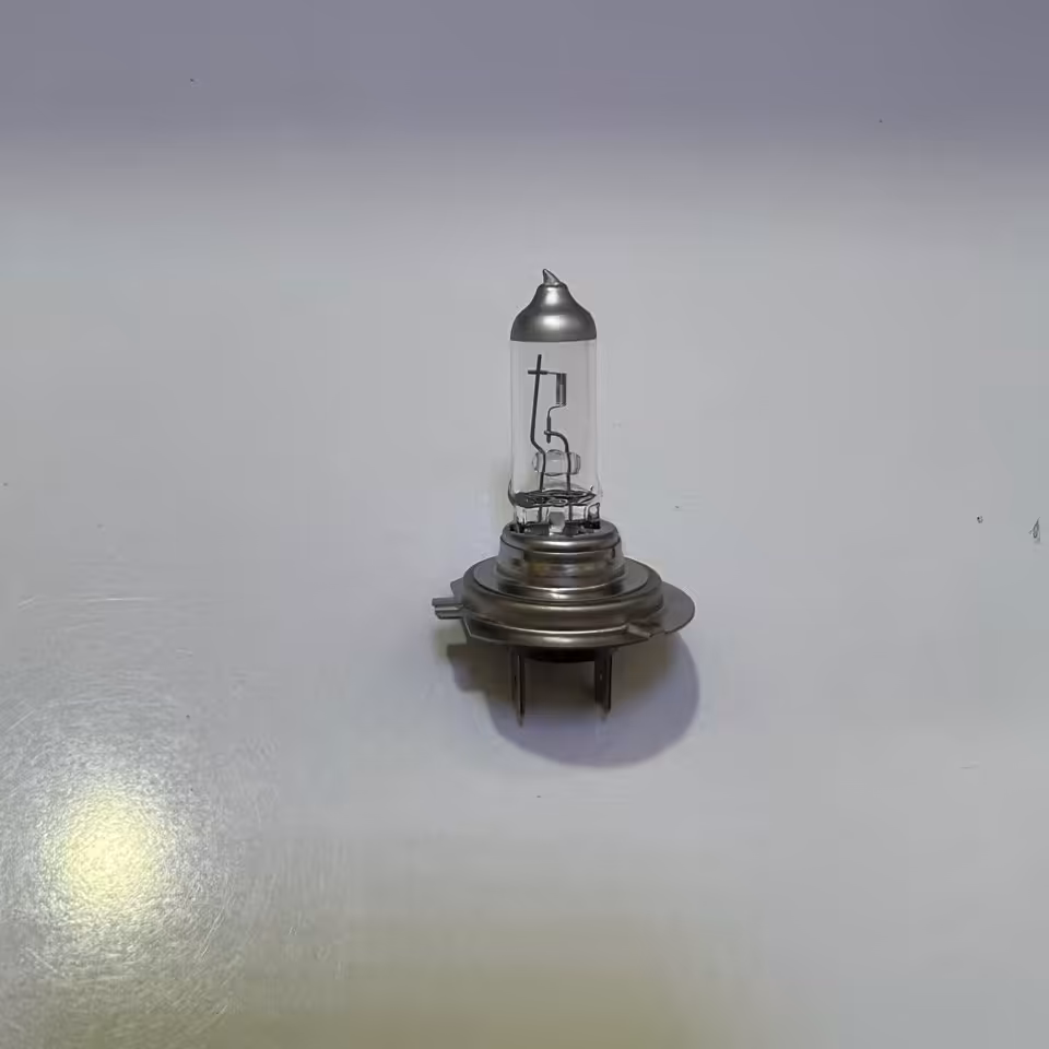 لامپ چراغ جلو پرشیا تیبا مدل H7 برند ایگل