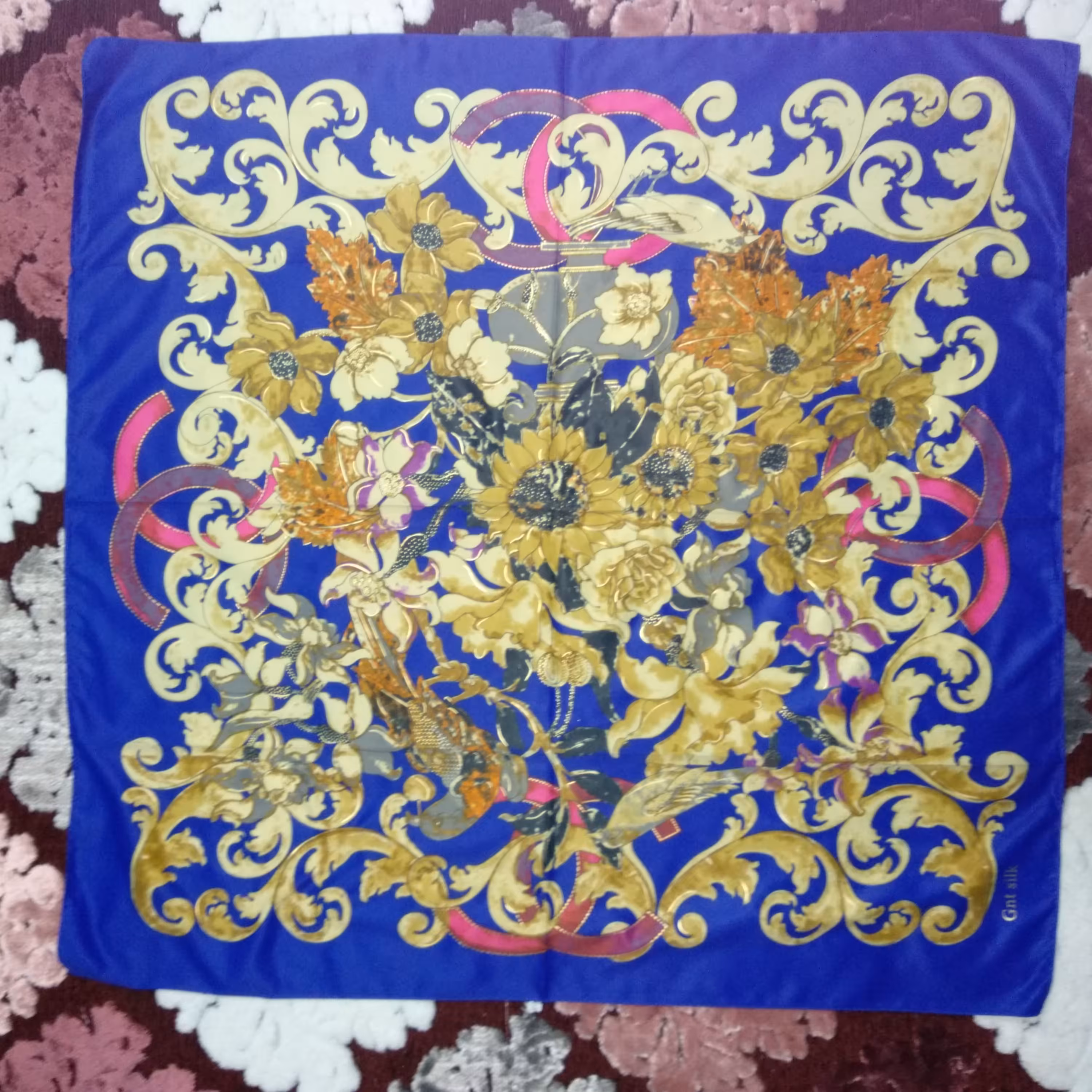 روسری ساتن گلدار قواره 90