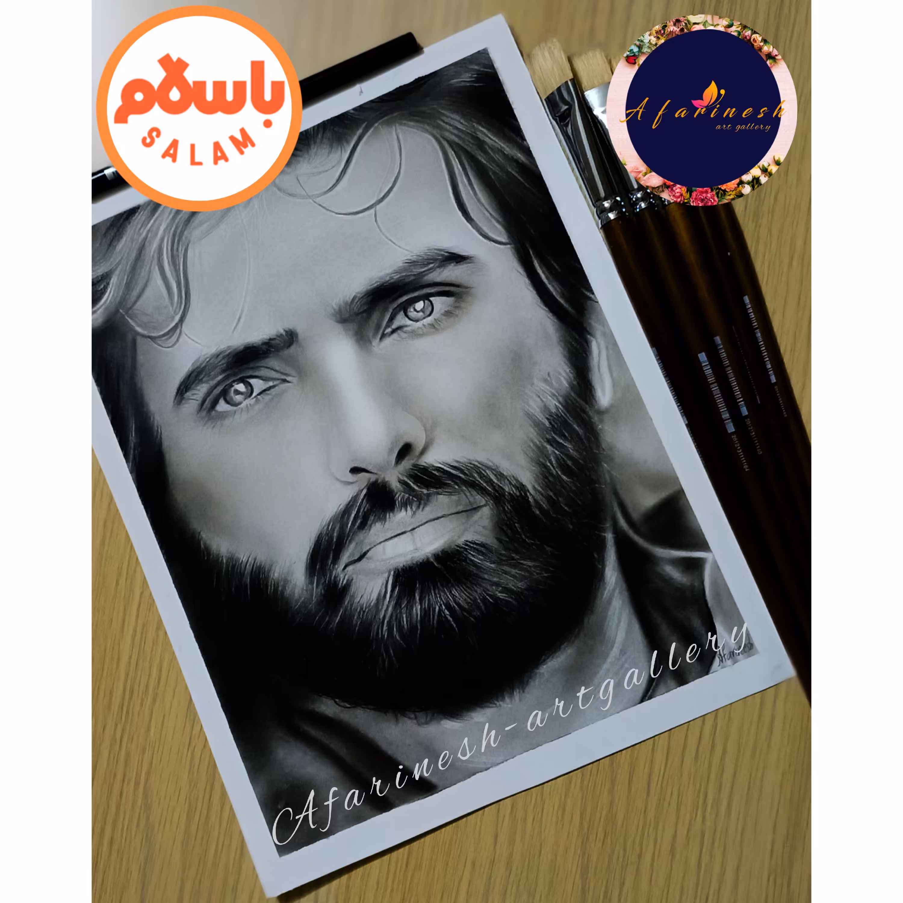 طراحی چهره سیاه قلم بهمراه شاسی ولمینت رایگان ( 30 در 40 سانتیمتر ) 