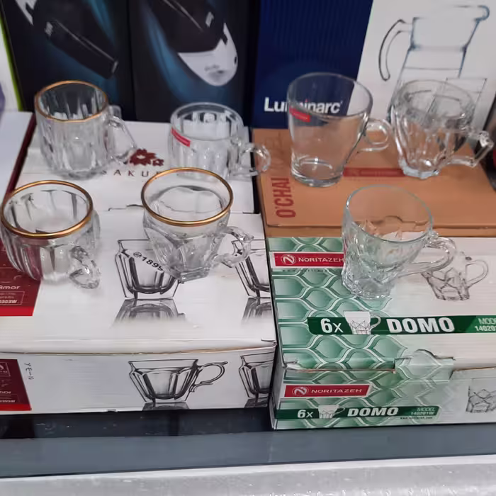 استکان چای خوری  ساده و لب طلایی