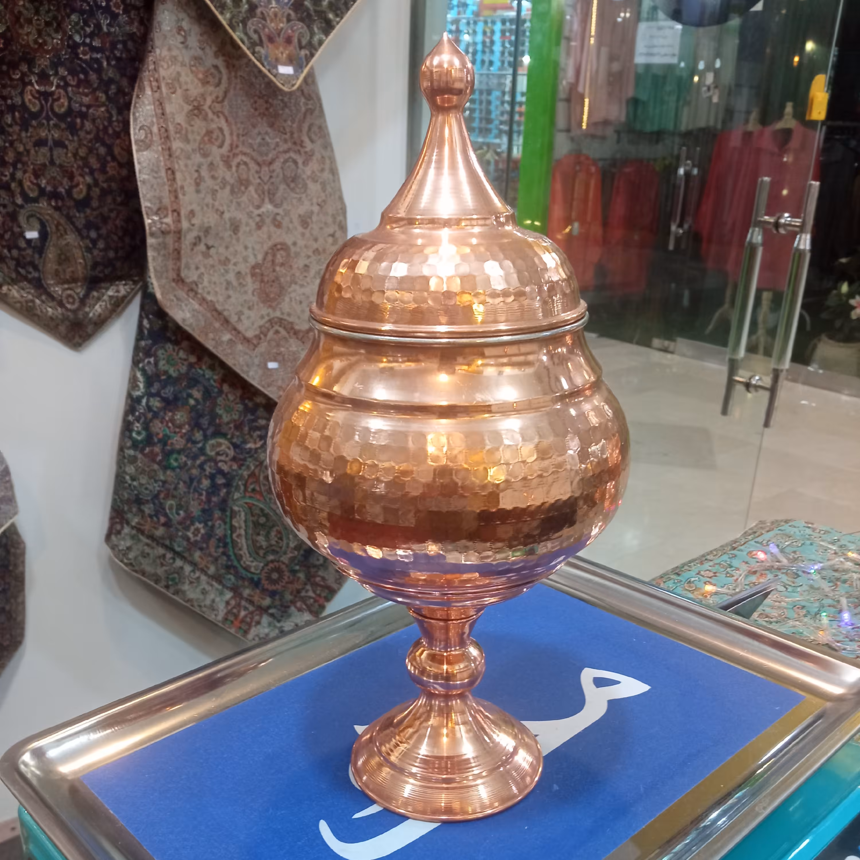 شکلات خوری