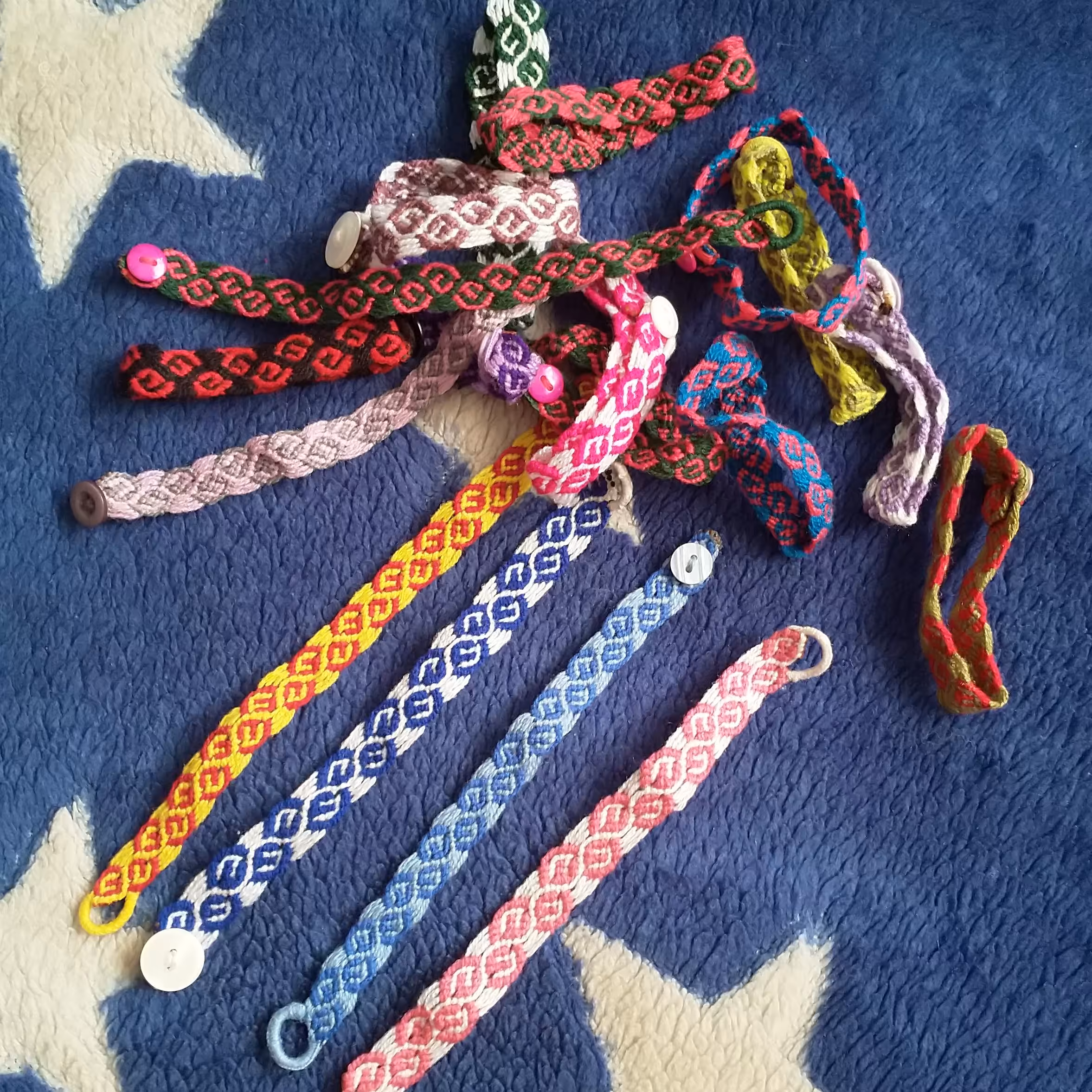 دستبند دوستی طرح برگ