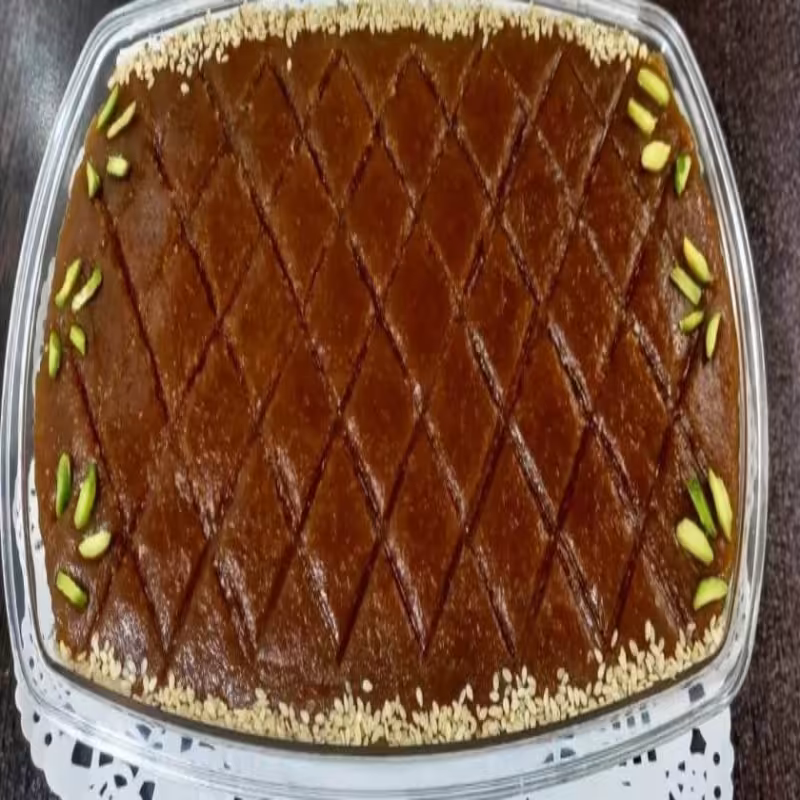 حلوا  اوماج یک کیلویی  یکی از انواع حلواهای خوشمزه و پرطرفدار استان های آذربایجان است که به دست کدبانو ترک تهیه میشه