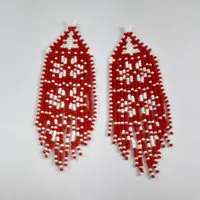 گوشواره آویزی برفی منجوقبافی