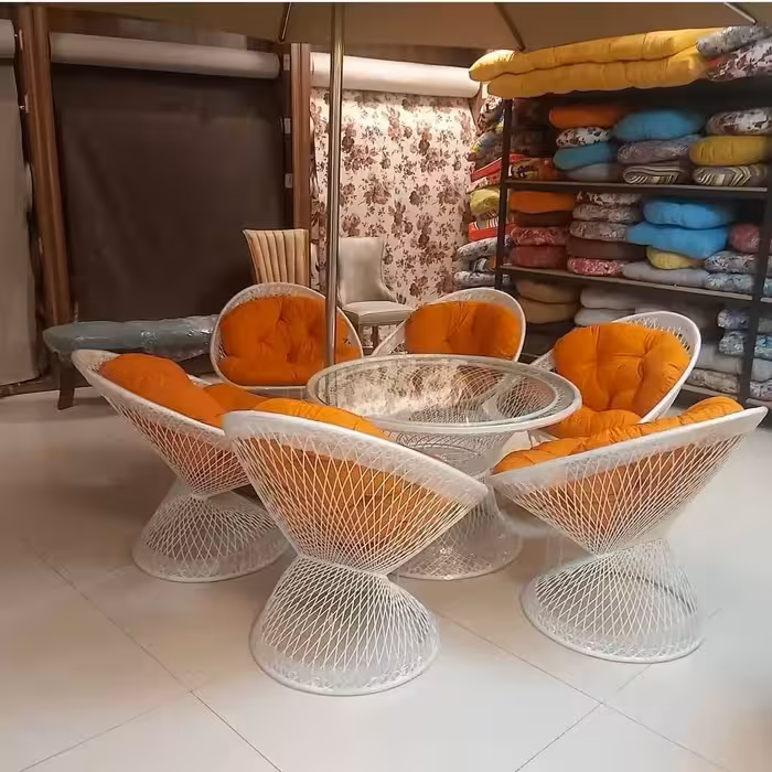 صندلی باغی مدل بامبو وزن صندلی 11کیلو.رنگ بدنه سفیدو مشکی و بالای 10رنگ پارچه..(هزینه ارسال ب عهده مشتری میباشد)