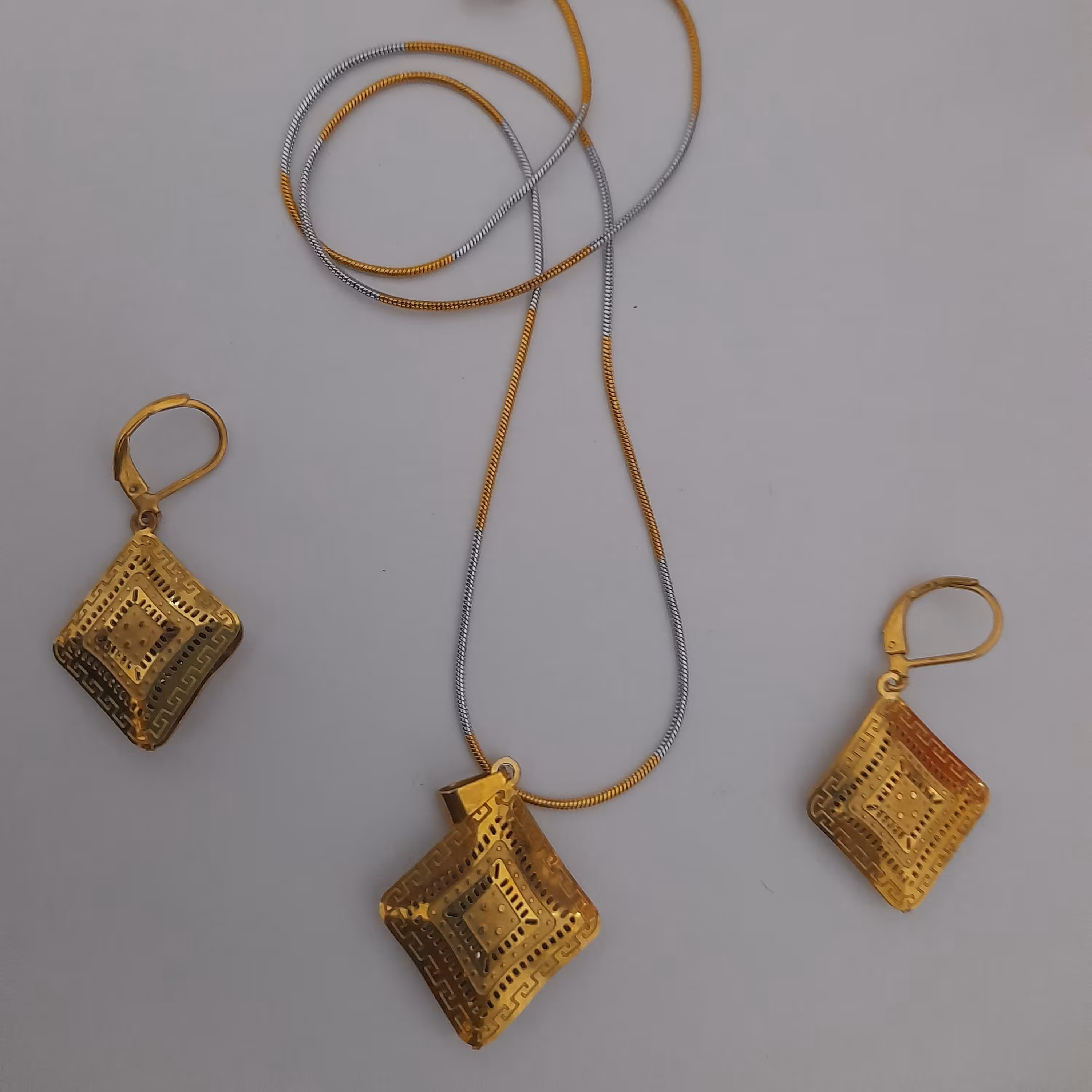 نیم ست استیل رنگ ثابت بسیار زیبا 