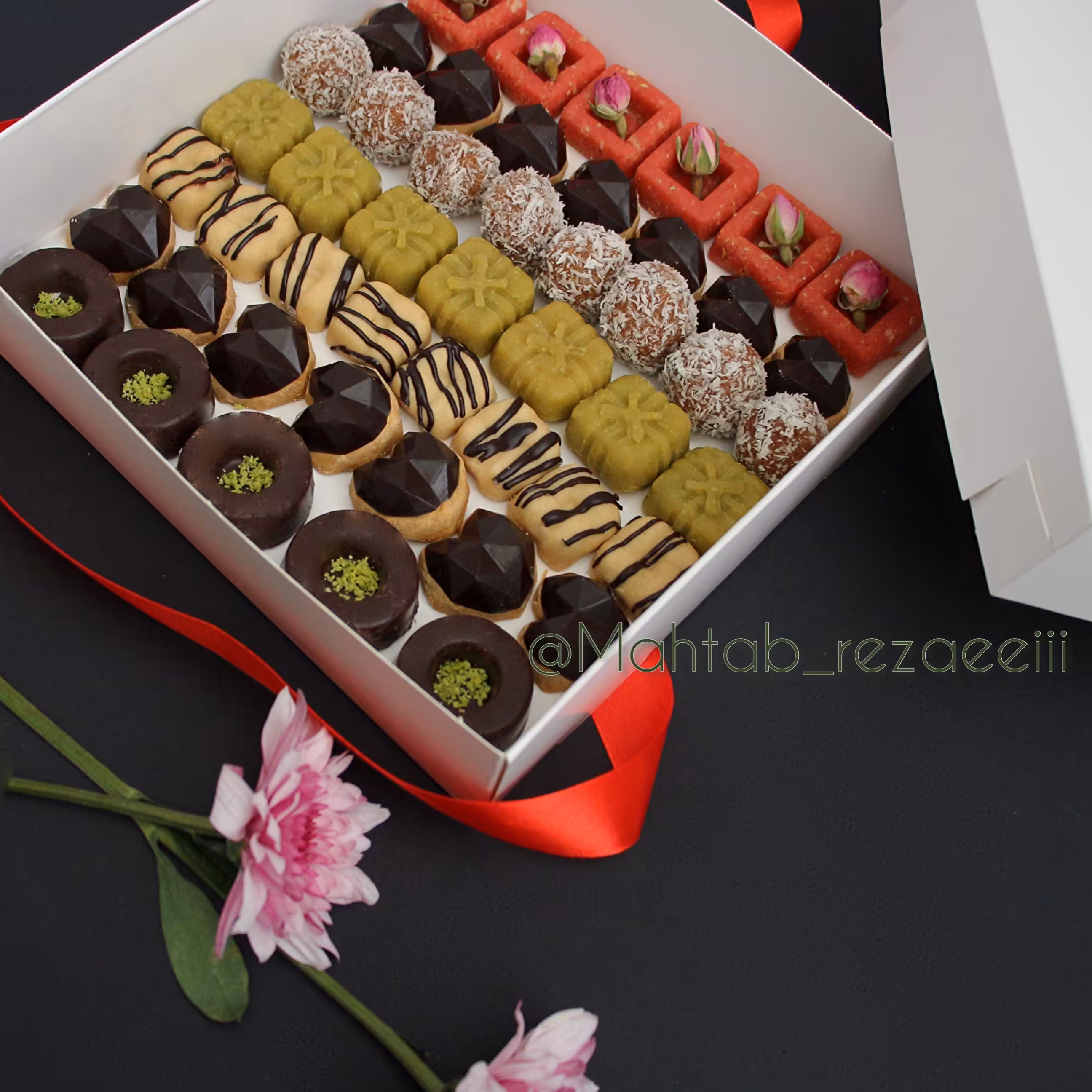 حلوا فانتزی جعبه ای