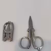 قیچی تاشو کوچک حدود 9سانتی مناسب جاکلیدی و همراه بودن