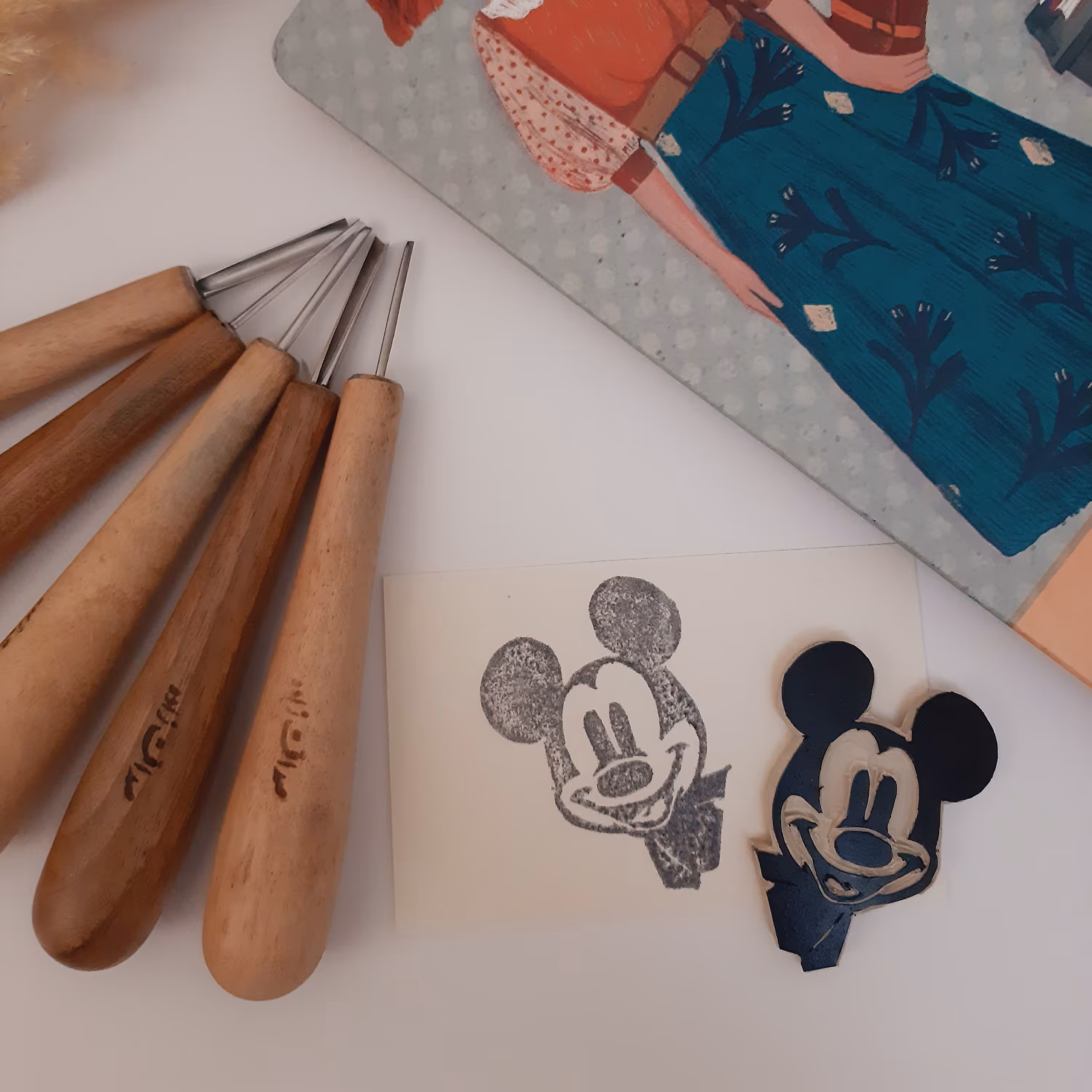 مهر های سفارشی و دستساز لینو لئوم 