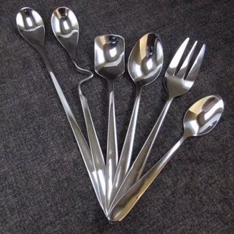 سرویس قاشق چنگال یونیک 24 نفره 144 تیکه مدل دونا آهنربا نگیر