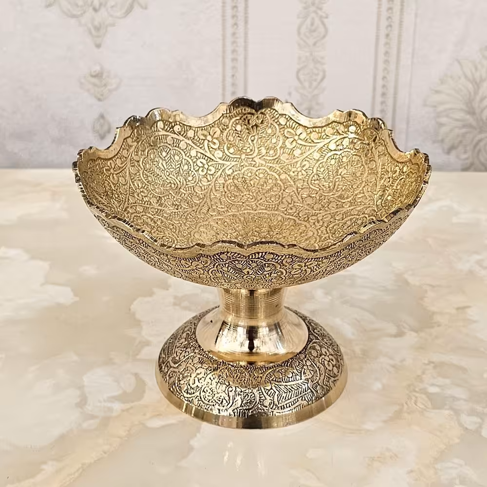 کاسه برنزی هندی مدل طاووس لبه قلعه قطر 14 کد 3827 ( آجیل خوری برنجی هندی )
