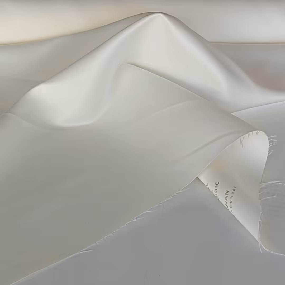 ساتن آمریکایی اصل تایوان رنگ شیری ( با کیفیت ترین ساتن امریکایی وارداتی) 