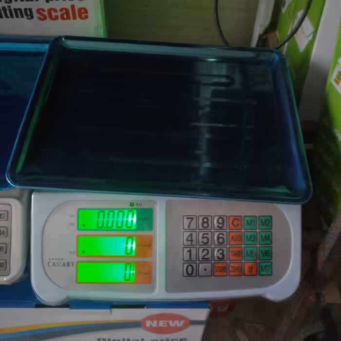 ترازو کمری ظرفیت 50 کیلوگرم  برند اصلی CAMARY
  دقت 2 گرم 