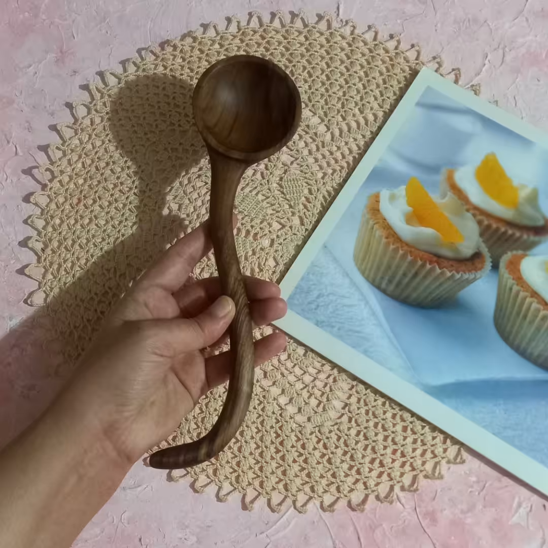 قاشق آجیل خوری سفارشی ساز کد sefareshi05 چوب گردو 27 سانتی