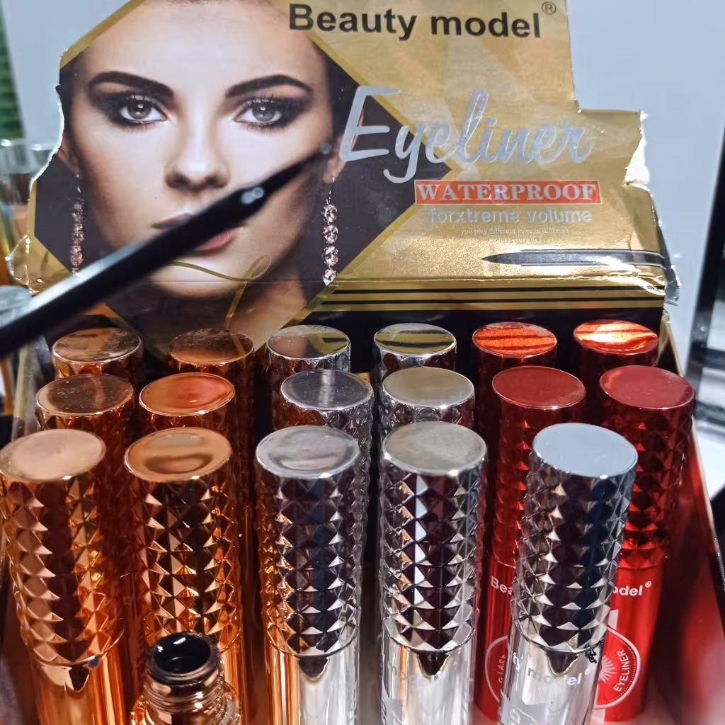 خط چشم مدادی