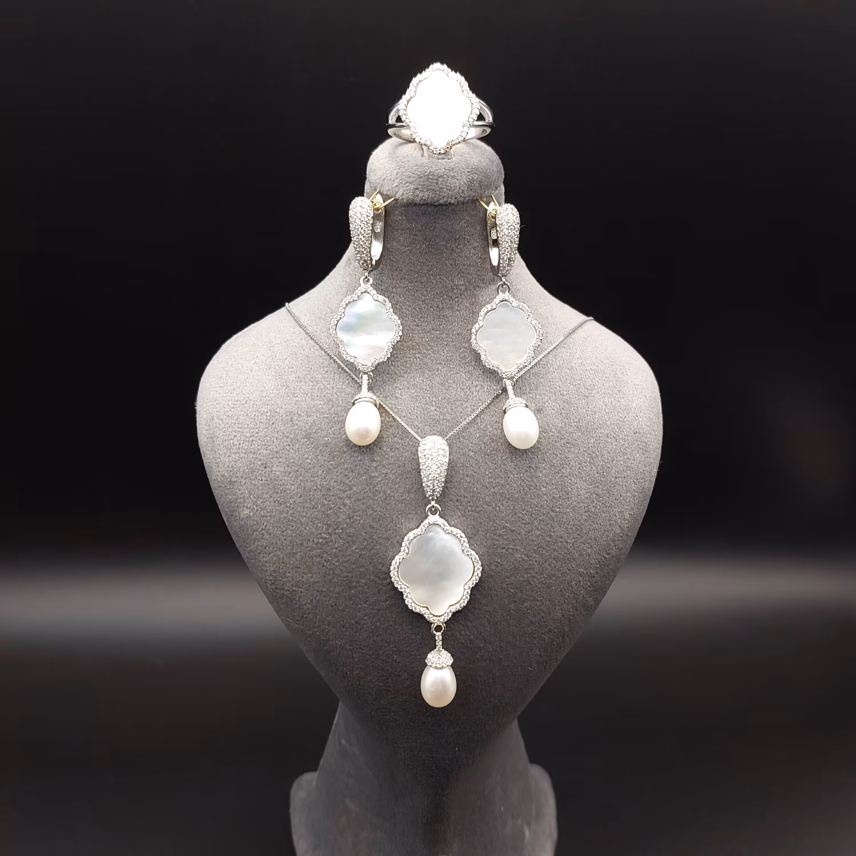 نیمست زنانه نقره