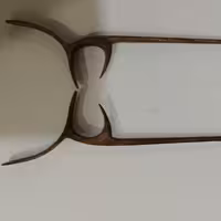 مضراب سنتور آذرخش.دو مهر
طرح اساتید(سبک و نازک)
