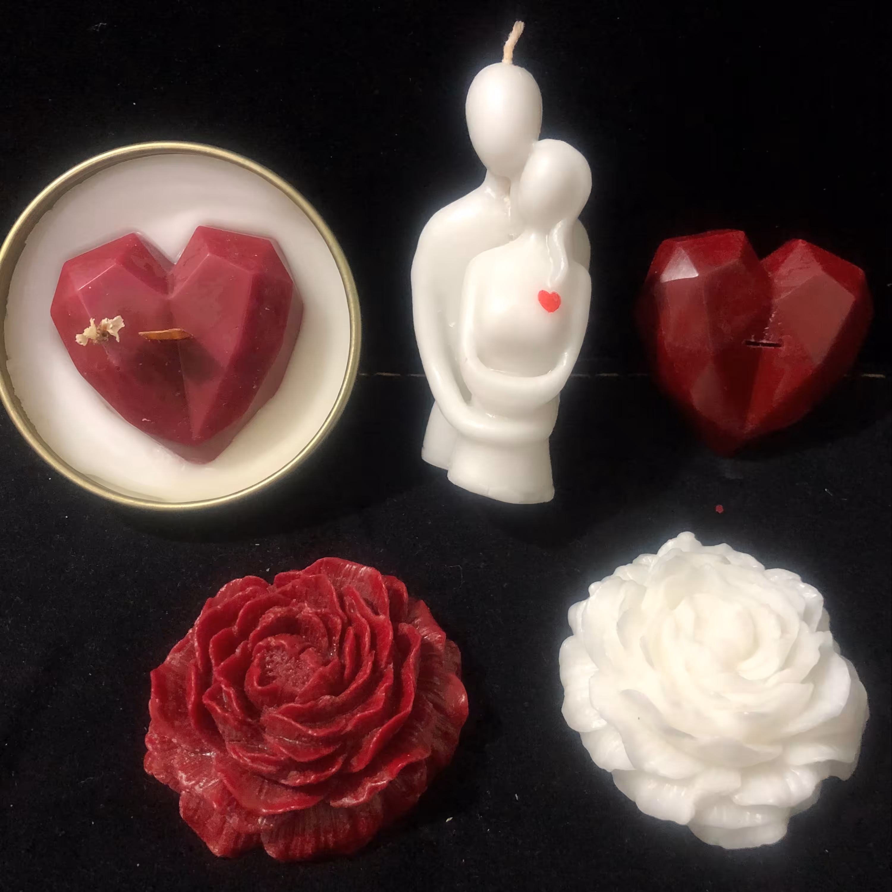 پک شمع ولنتاین شامل شمع آغوش.قلب سورپرایز.2عدد شمع گل آلاله.شمع قلب