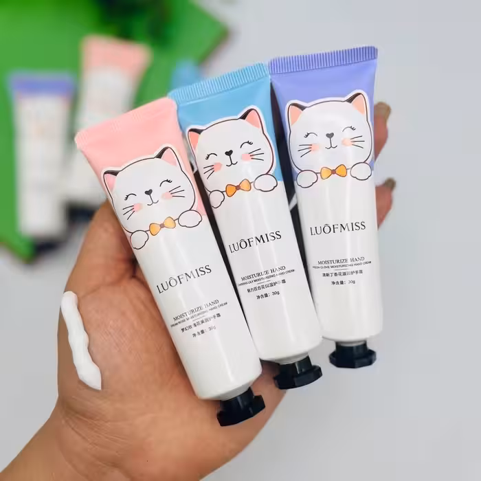 کرم مرطوب کننده لاف میس طرح گربه