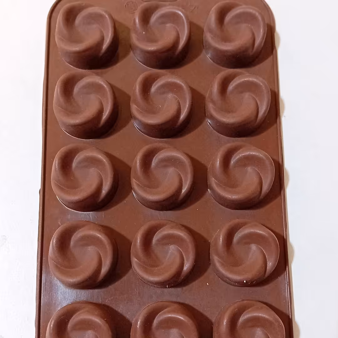 قالب شکلات پیچ کد 46