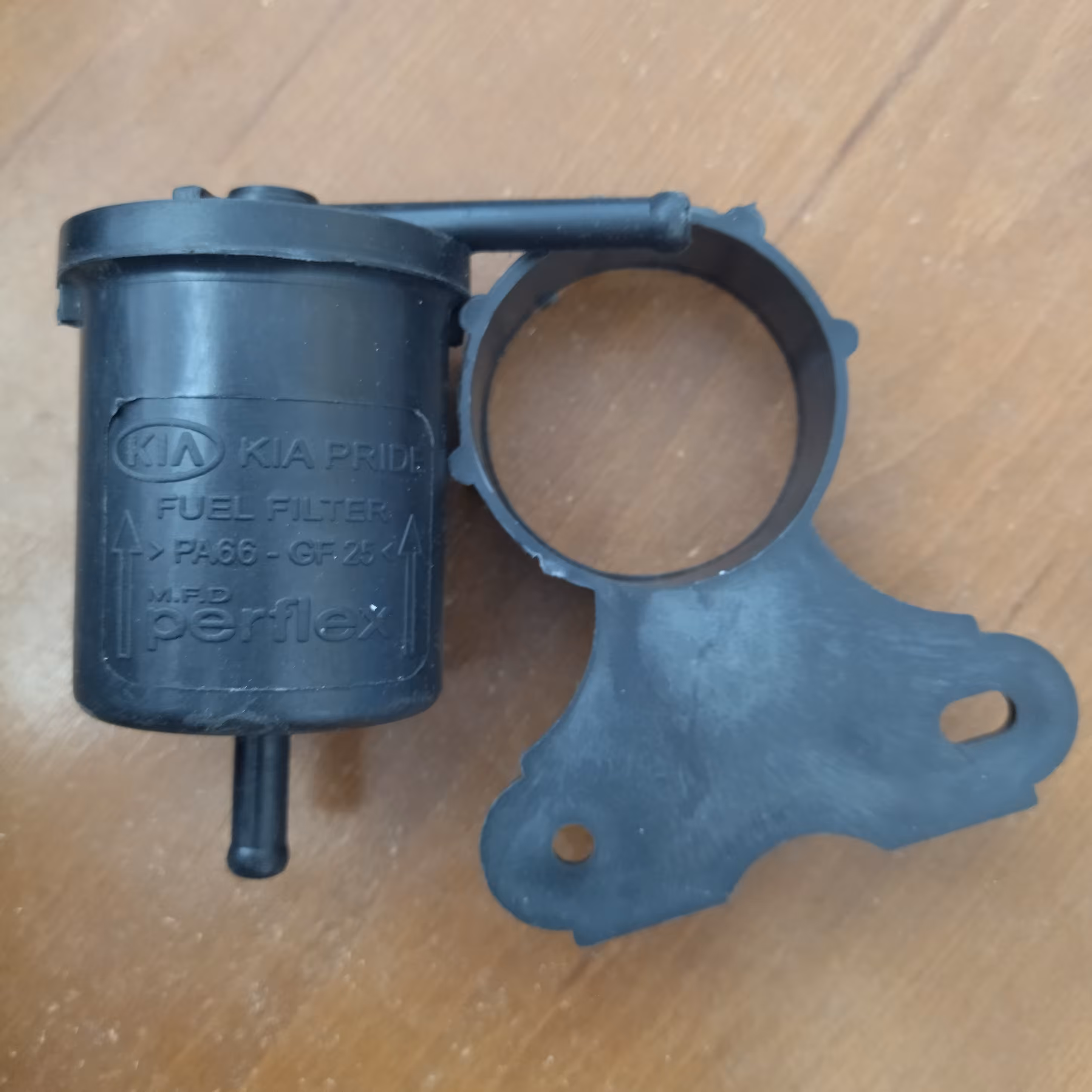 فیلتر بنزین پلیمری پلاستیکی پراید