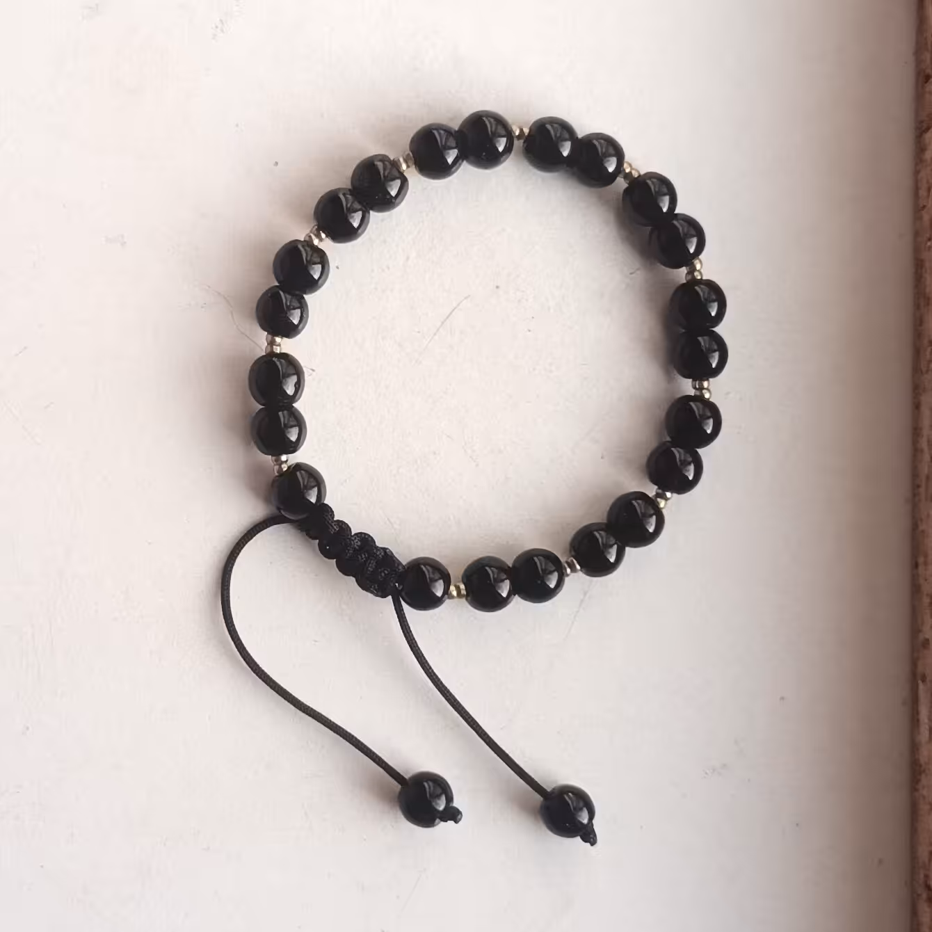 دستبند بافت مشکی اونیکس 