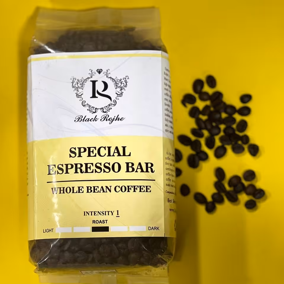 قهوه دان Specialبلک روژه رست مدیوم با ترکیبی از 60درصد دانه های ربوستا و 40درصد عربیکا بسته 600 گرمی. 