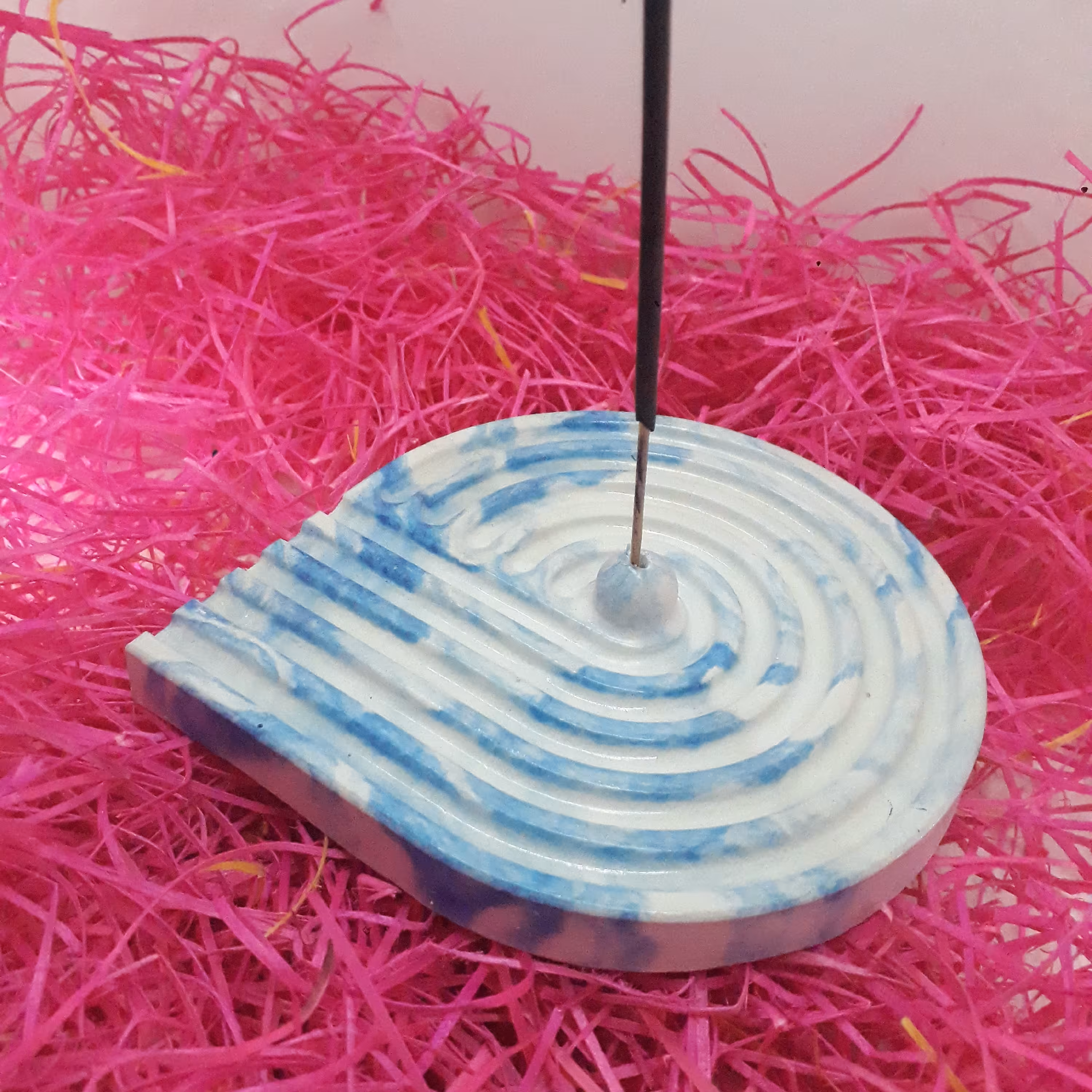 جاعودی حلزونی مناسب برای عودشاخه ای دررنگبندی متنوع وقابل سفارش