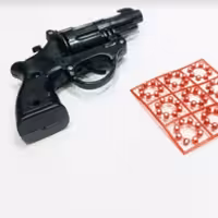 تفنگ هفت تیر ترقه ای