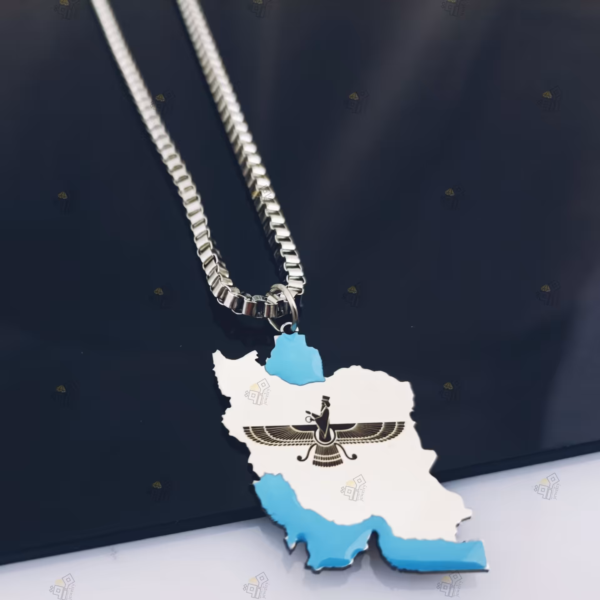 گردنبند ایران ما 