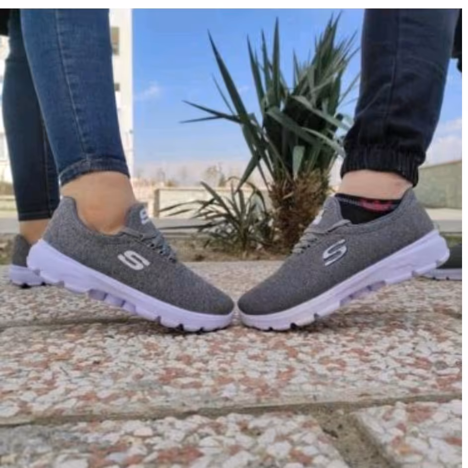 کتونی اسکیچرز بزرگپا