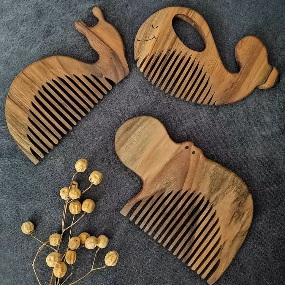 شانه چوبی طرح دار